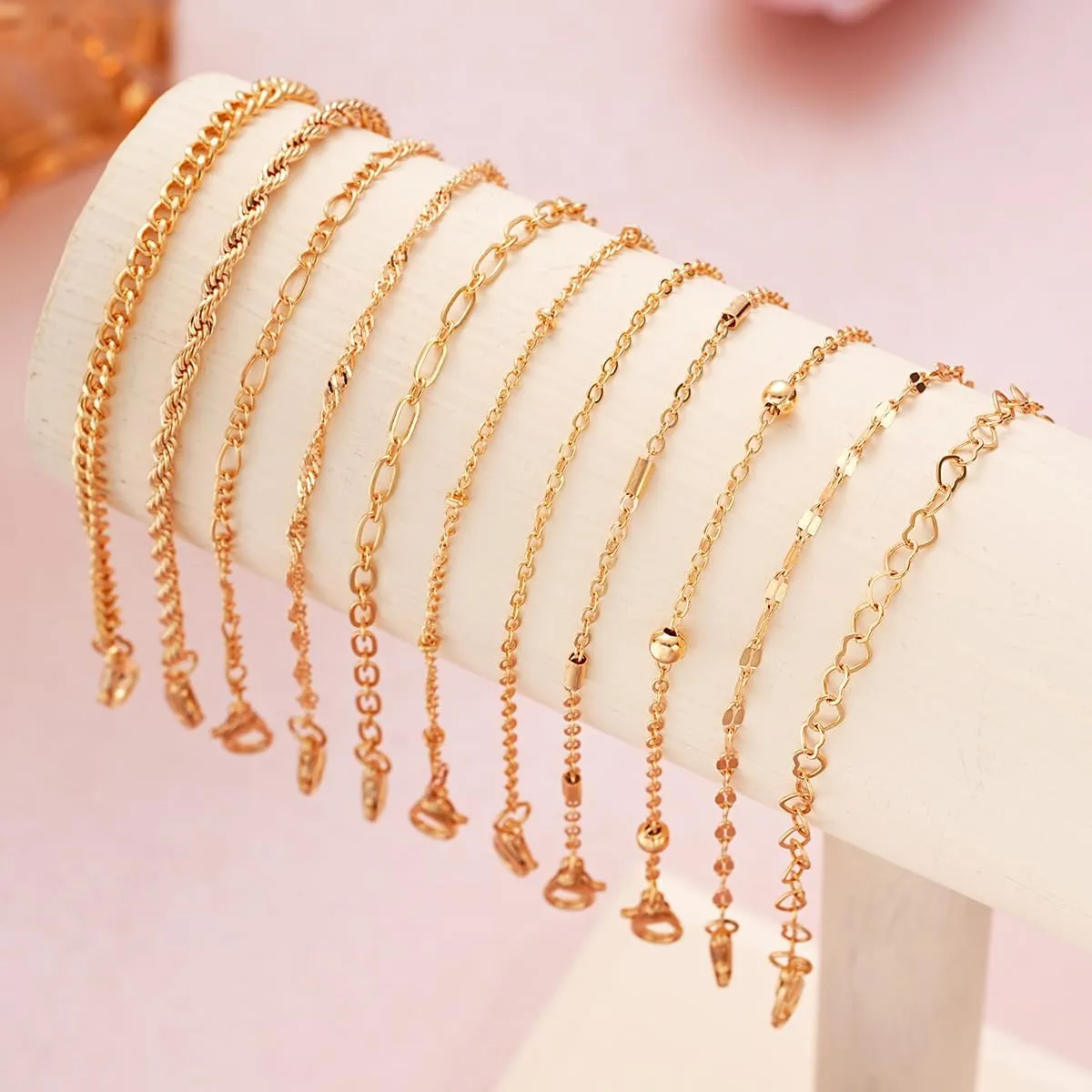 11PCS Dainty Gold Bracelets for Women,Chain Bracelets Set for Womens Trendy,Fashion Gold Bracelets Hand Link,Adjustable Layered Bracelet Set Hypoallergen Women Jewelry