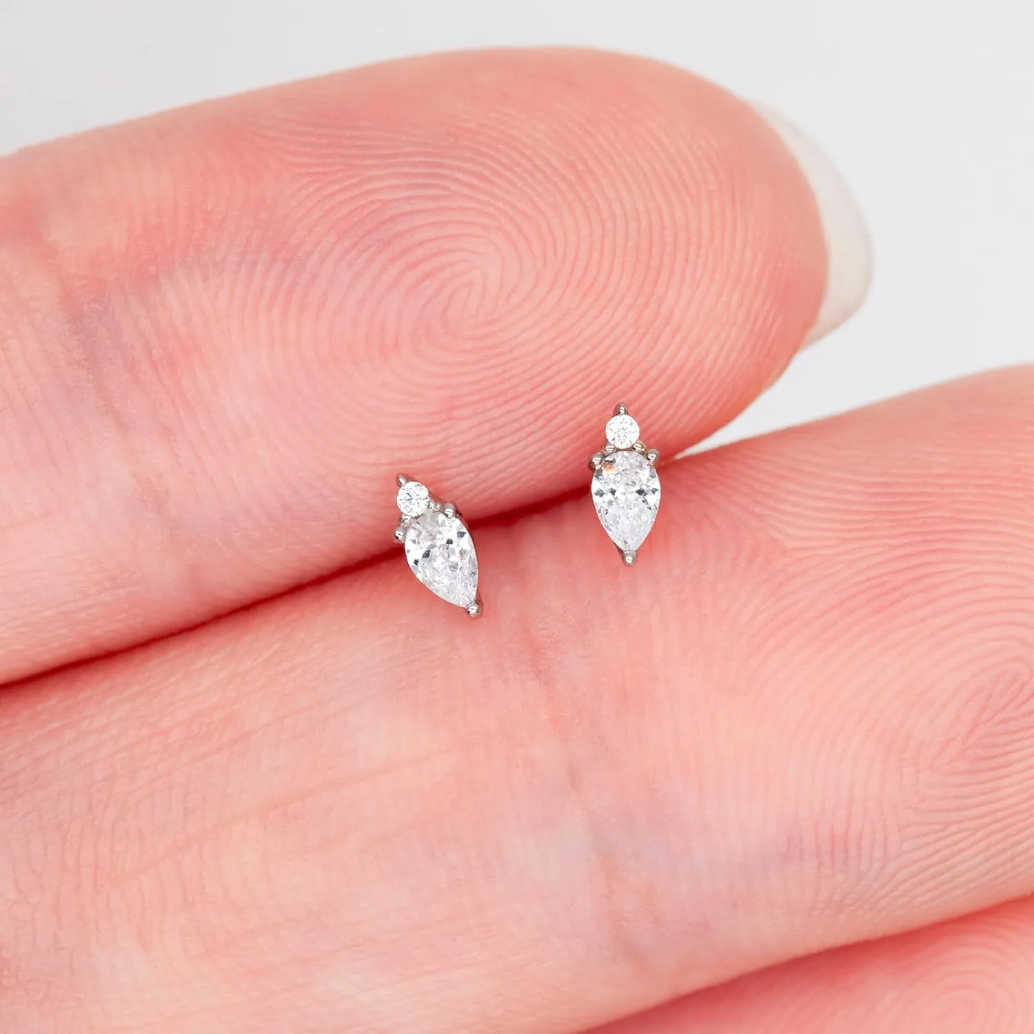14K Yellow/White Gold Cartilage Earring Stud 1 Pcs, 6mm 8mm 16G Threadless Flat Back Earrings, Push in Tragus Earrings Threadless Labret Stud