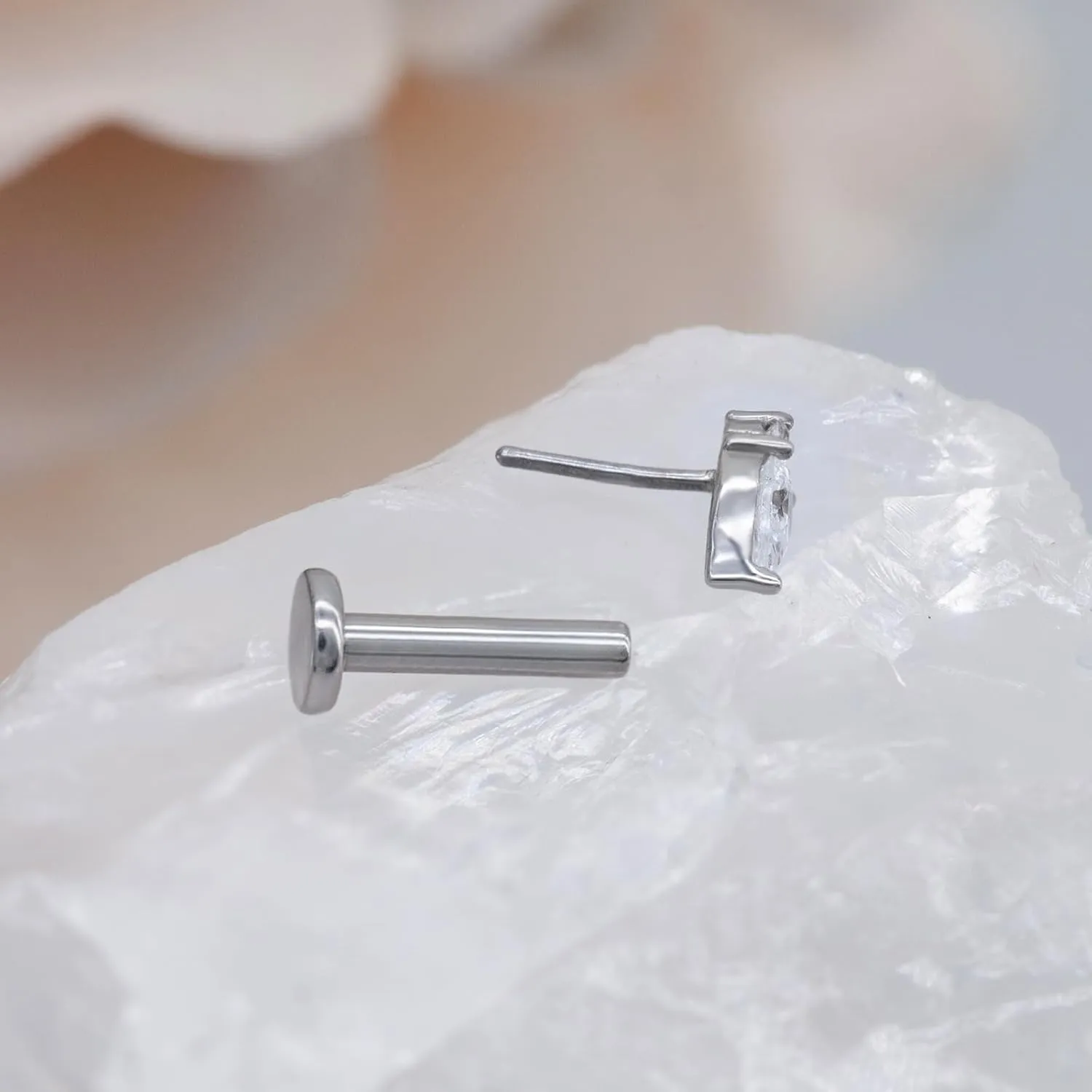 14K Yellow/White Gold Cartilage Earring Stud 1 Pcs, 6mm 8mm 16G Threadless Flat Back Earrings, Push in Tragus Earrings Threadless Labret Stud
