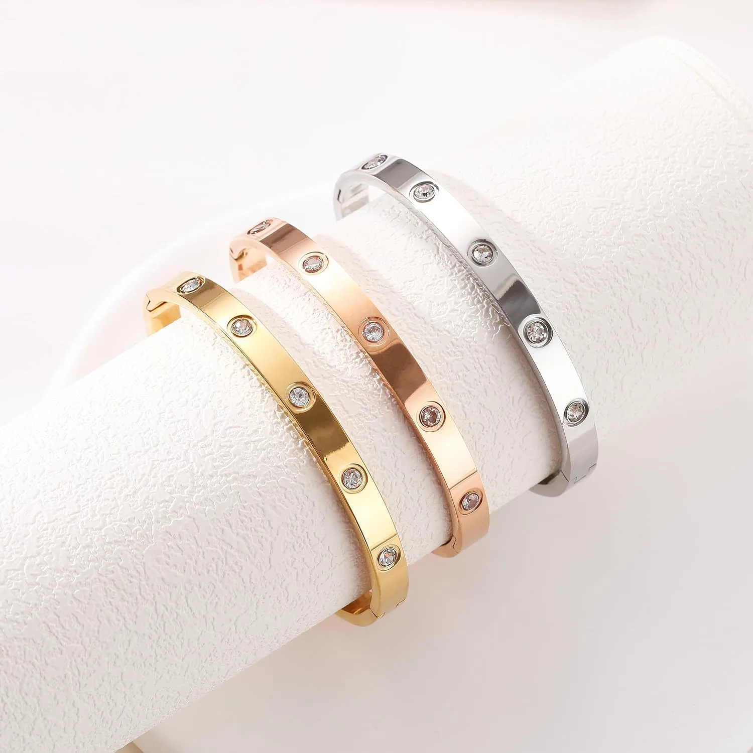 18K Gold Plated Bracelets for Women Love Bangle with Cubic Zirconia Crystal Friendship Bracelets for Women Fashion Simple Jewelry Gifts