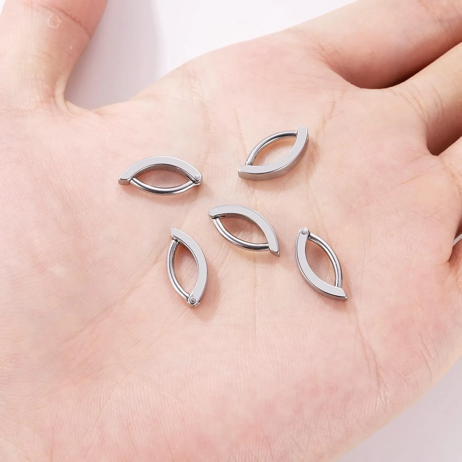 5Pcs 14G Surgical Steel Clicker Belly Button Rings for Women Belly Rings Reverse Curved Navel Rings for Men Barbell Body Piercing Jewelry Set