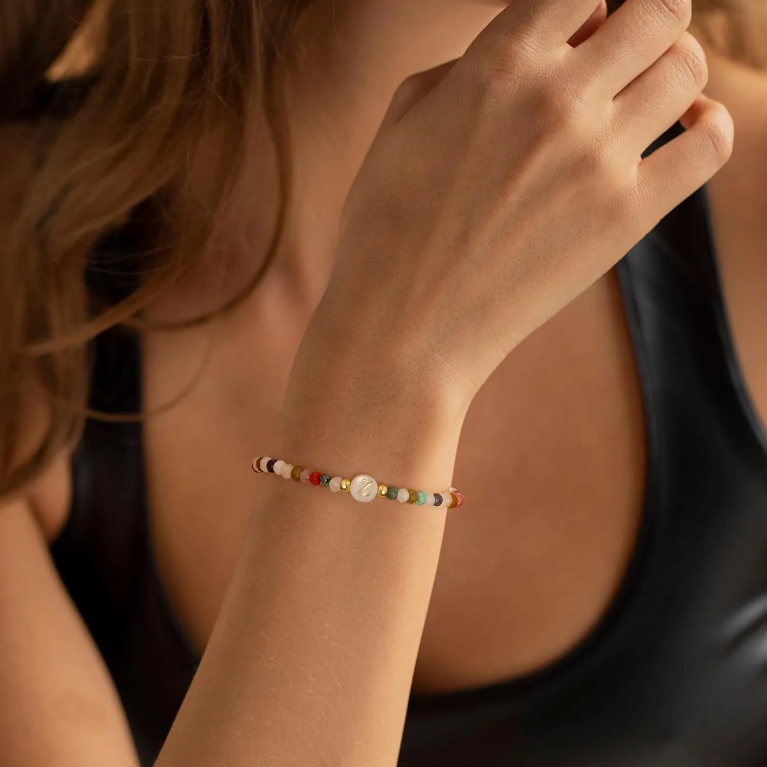 Beaded Initial Bracelet for Girls Beaded Stretch Bracelets Birthday Gift Gold Letter Beaded Bracelet for Women Small Colorful Beaded Bracelets Teen Girl Gifts Trendy Stuff