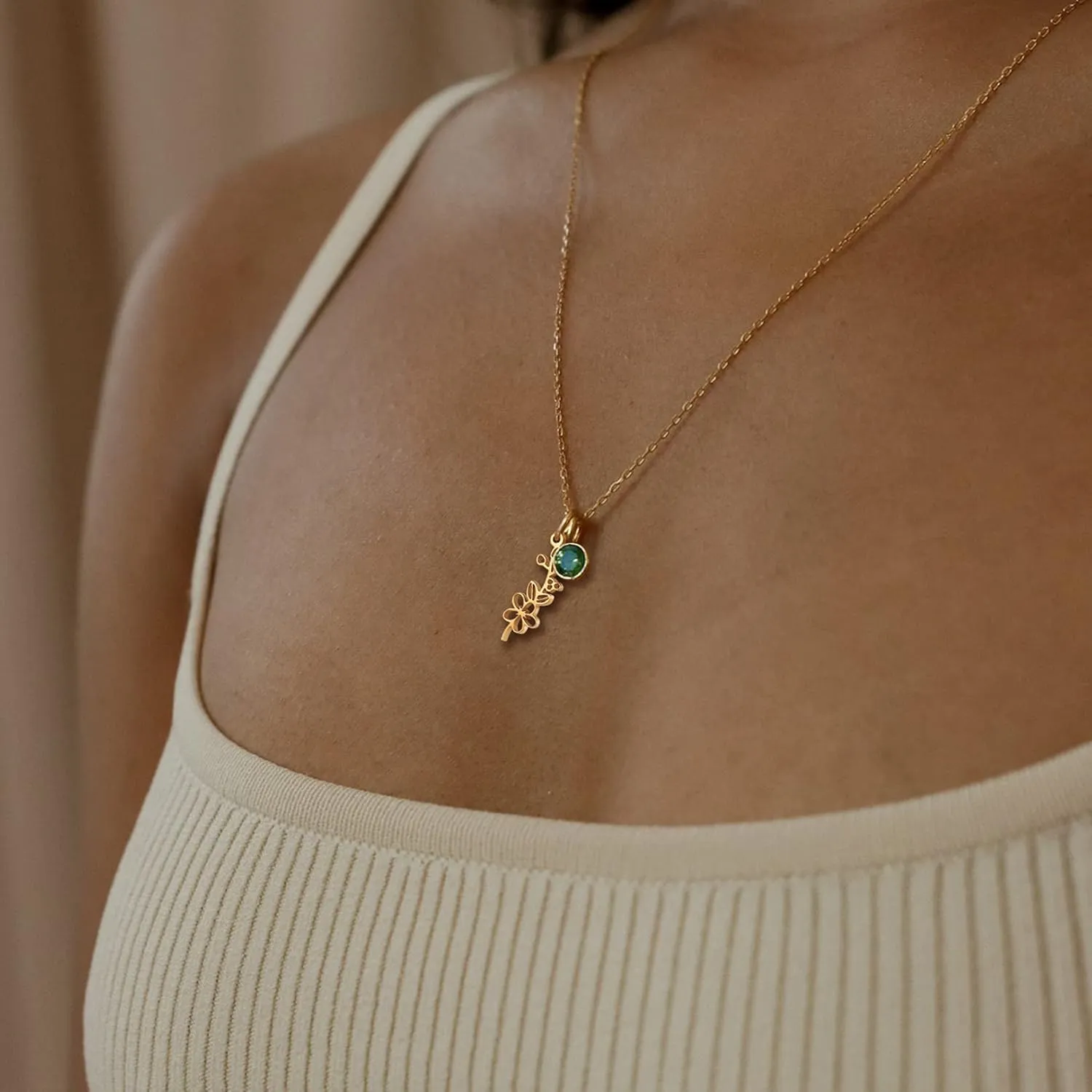 Birth Flower Necklaces Birthday Gifts for Women | 14K Gold Plated Birth Month Floral Birthstone Pendant Necklaces Wildflower Flowered Jewelry Gifts for Mom Friends