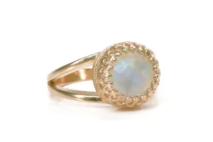 Cute Moonstone Ring in Rose Gold - Princess Vintage-Style Gemstone Jewelry - Birthstone, Engagement & Stackable Design for Women - Customizable Material & Size