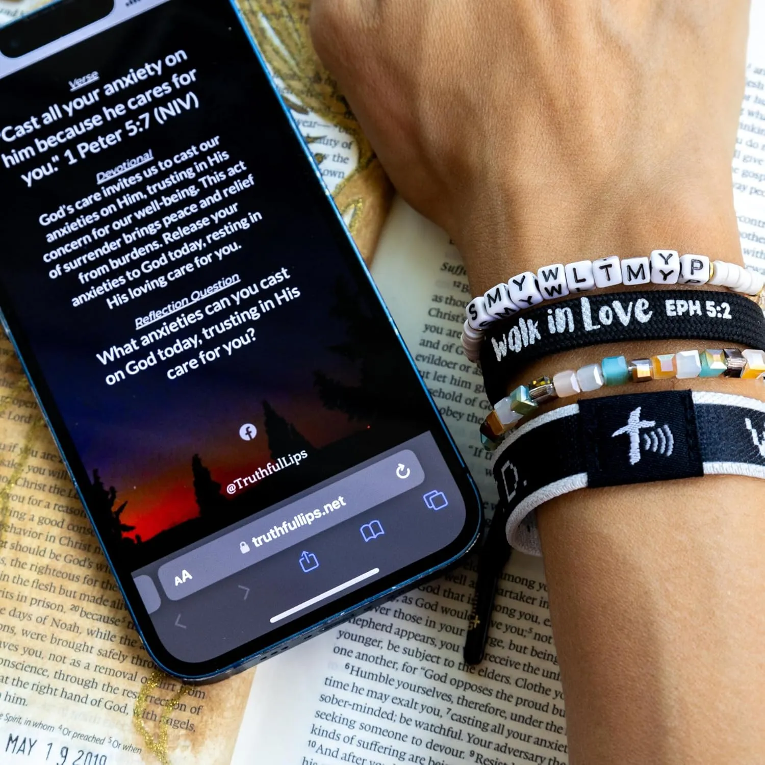 Daily Devotional Bracelets - Bible Verse Bracelets - Scripture Bracelets - NFC Tap Bible Bracelets