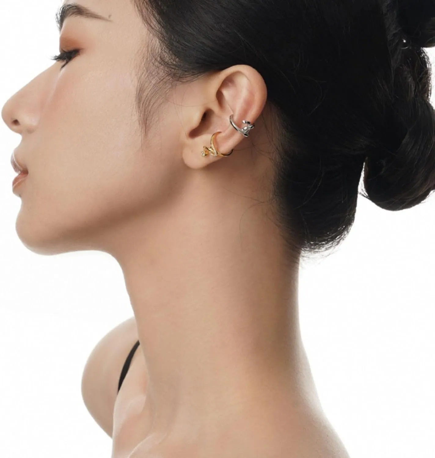 Distorted Sterling Silver Ear Cuff, No Piercing Minimalist Ear Clip, Unique Fake Earrings Simple Ear Cartilage Clip