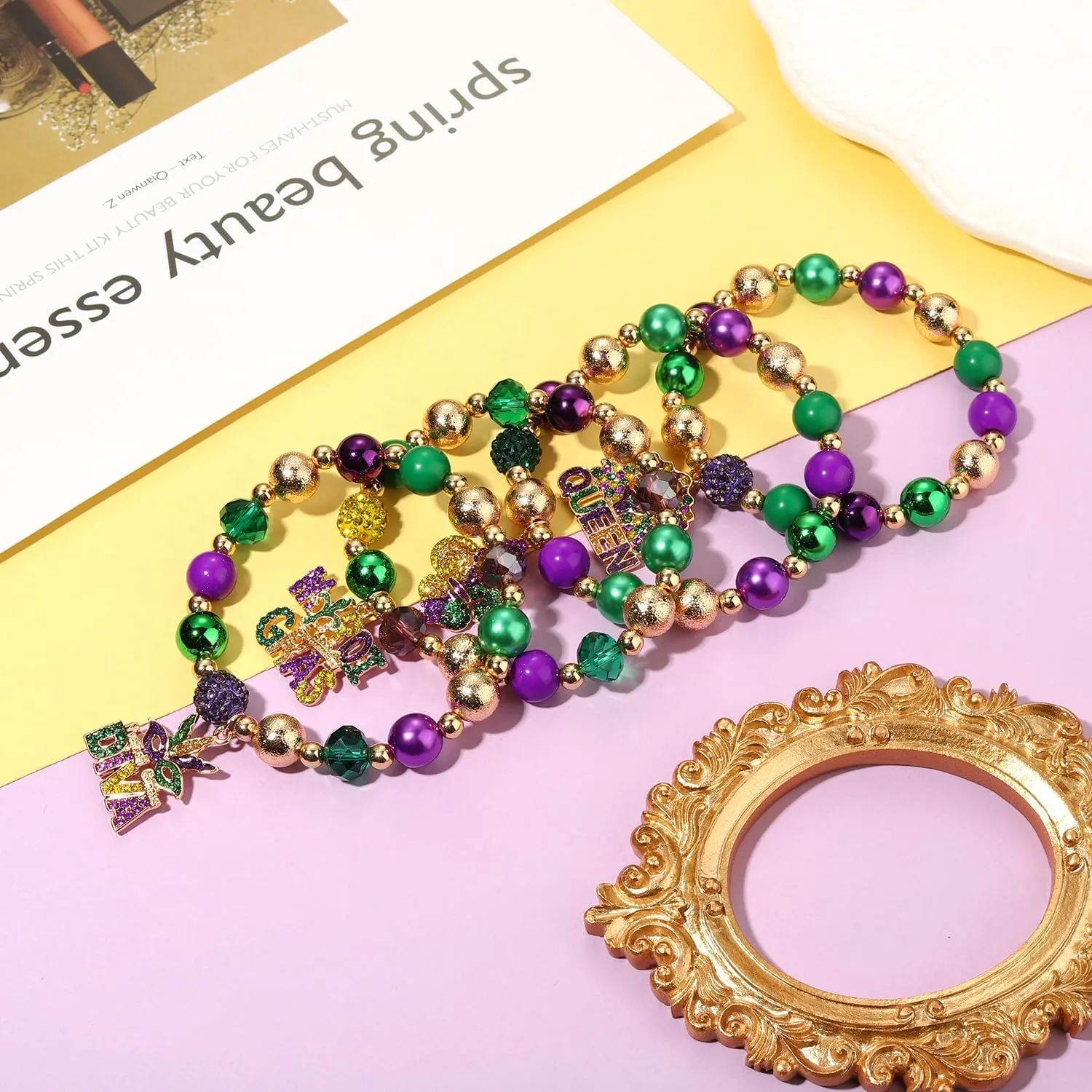 FAERLIIRY Mardi Gras Beaded Bracelets for Women Heishi Stretch Bracelets Mask Fleur De Lis Charm Bracelets Carnival Holiday Preppy Bracelets Jewelry