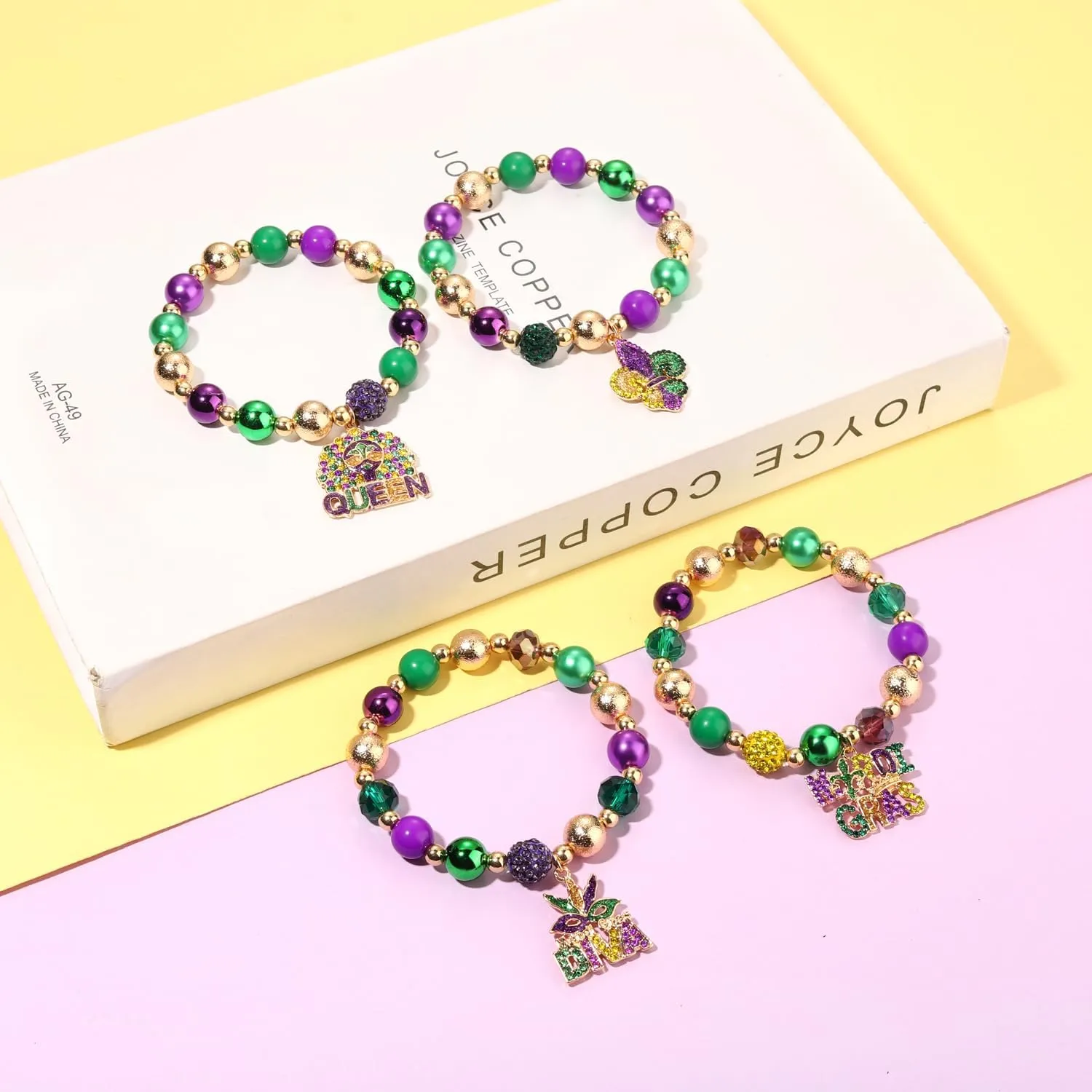 FAERLIIRY Mardi Gras Beaded Bracelets for Women Heishi Stretch Bracelets Mask Fleur De Lis Charm Bracelets Carnival Holiday Preppy Bracelets Jewelry