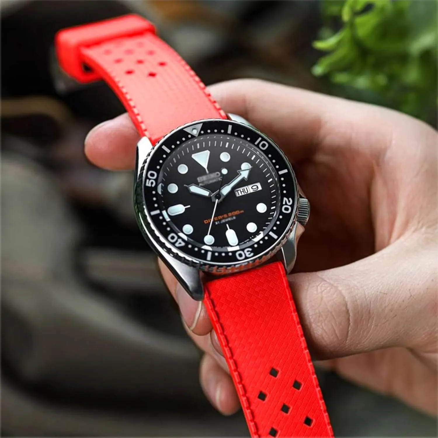 FKM Rubber Watch Strap Quick Release Tropical Style Fluororubber 18mm 20mm 22mm Soft Breathable Durable FKM Rubber Watch Band Universal Replacement Band Strap for Men Women