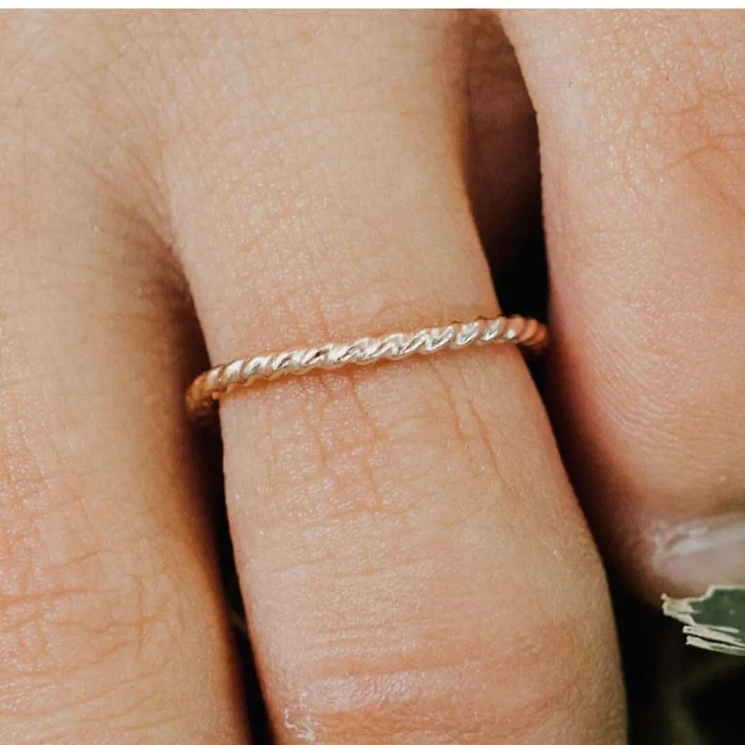 Gold Adjustable Toe Ring  Twisted Rope Design | 14k Gold Filled | Handmade in Maui | Non-Tarnish, Waterproof, Adjustable Fit (Single Yellow Gold)