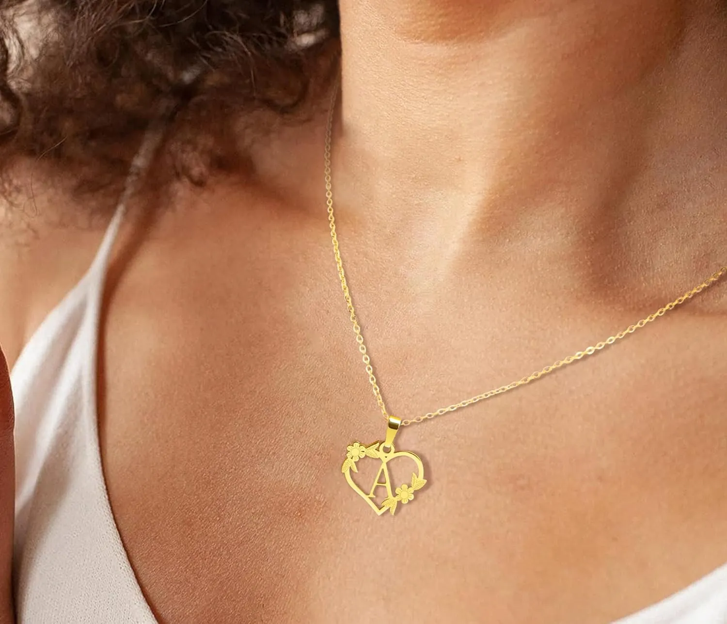 Heart Initial Necklaces for Women, 14K Gold Plated Cute Flower Heart Initial A-Z Pendant Necklace Dainty Heart Necklaces for Women Jewelry Gifts