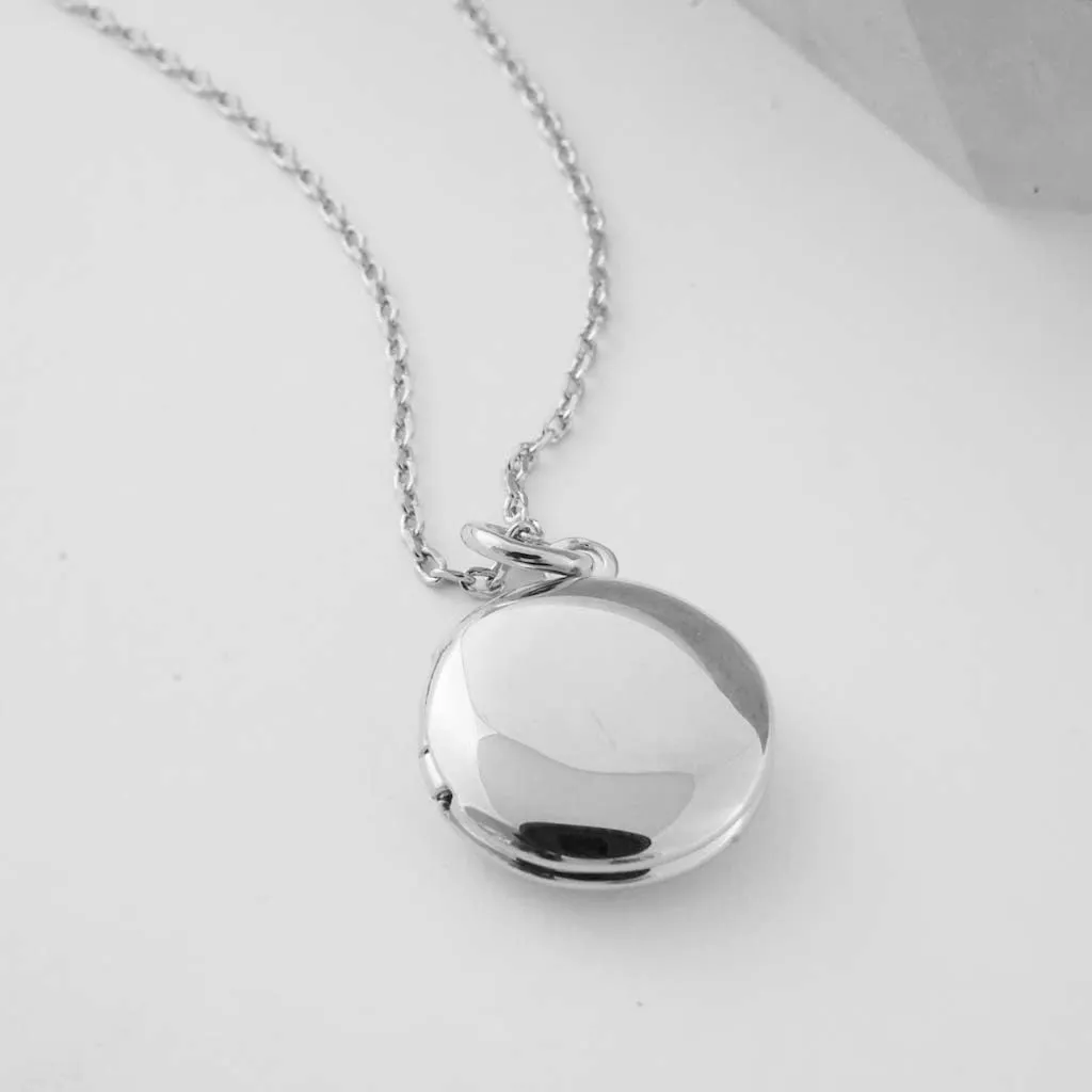 HONEYCAT Keepsake Locket Necklace in Gold, Rose Gold, or Silver | Minimalist, Delicate Jewelry