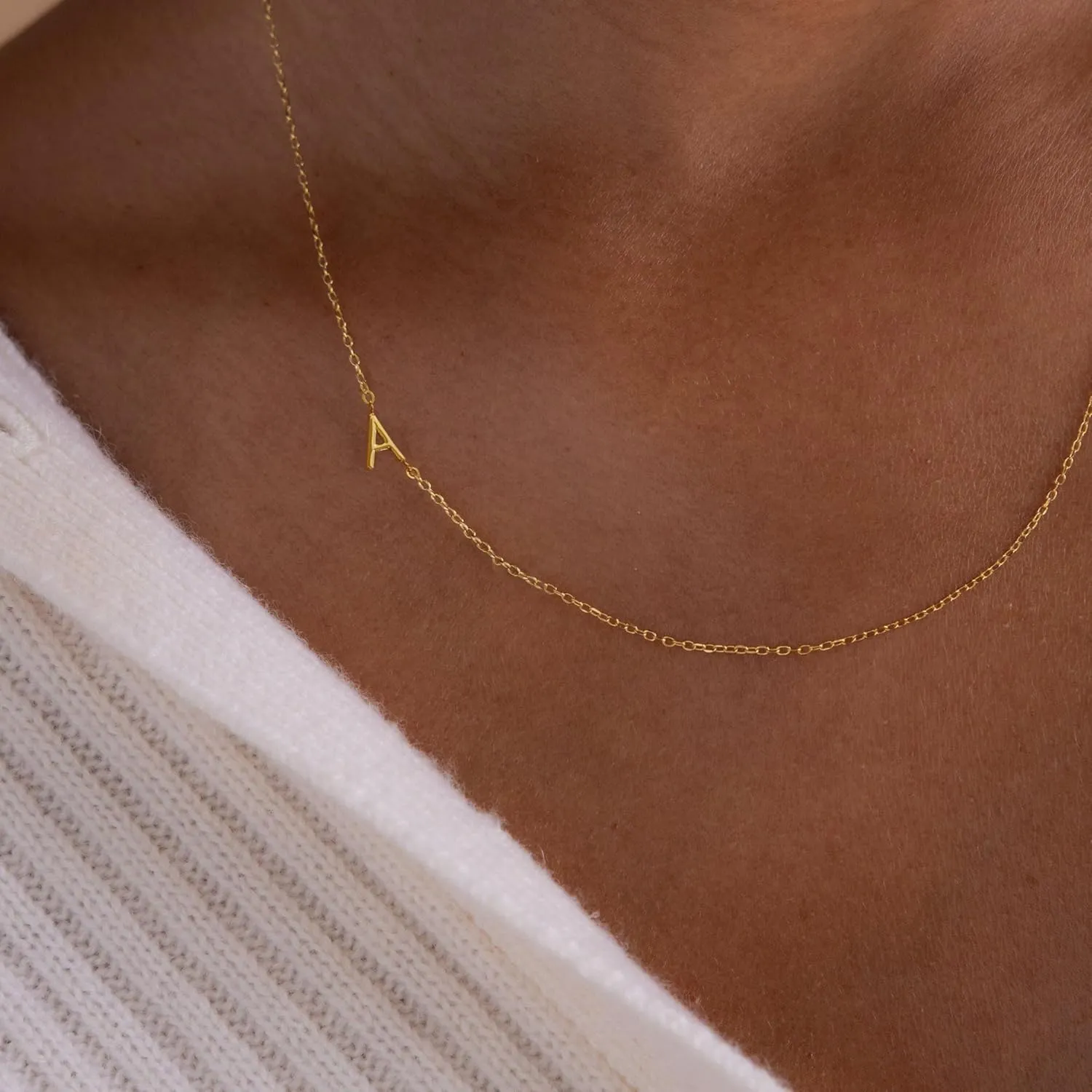 Initial Necklaces for Women Dainty Gold Letter Necklace Sideways Initial Necklace Cute Name Necklace Simple Choker Necklaces for Women Trendy Gold Jewelry Gifts