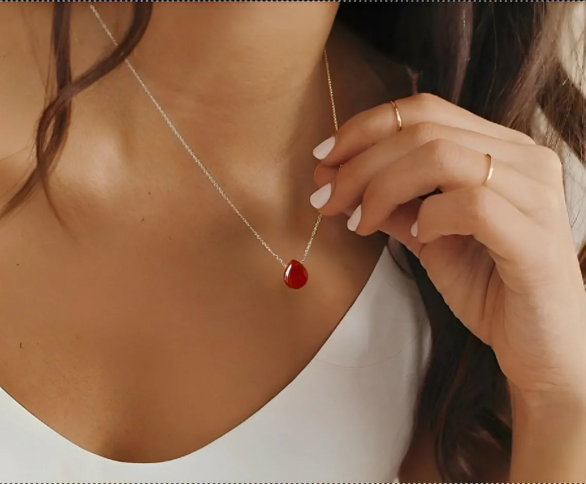 Joxevyia Carnelian Necklace Red Carnelian Raw Stone Healing Crystals Necklace Tear Drop Gemstone Pendant Necklace for Women Anniversary Birthday Valentines for Her