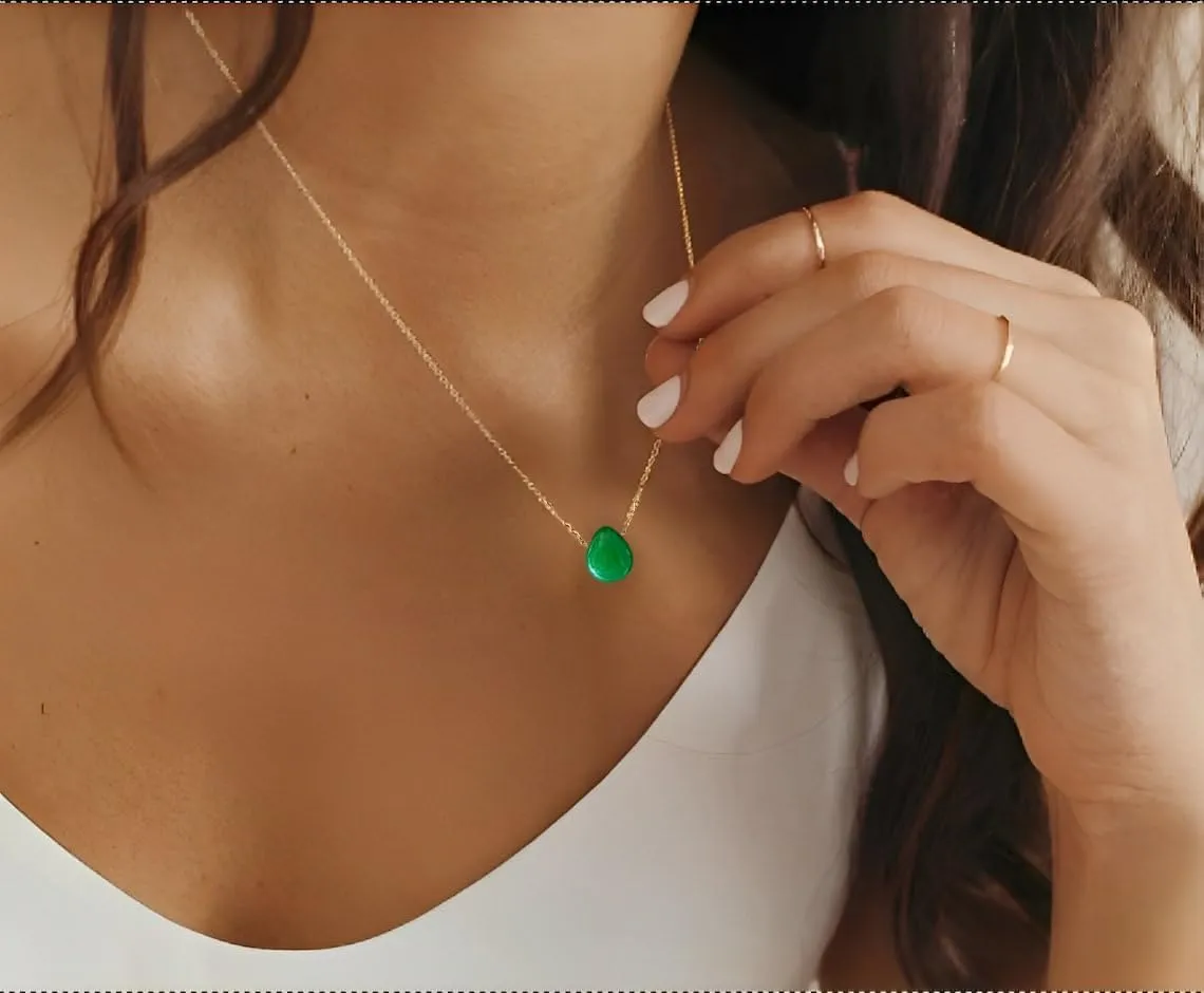 Joxevyia Carnelian Necklace Red Carnelian Raw Stone Healing Crystals Necklace Tear Drop Gemstone Pendant Necklace for Women Anniversary Birthday Valentines for Her
