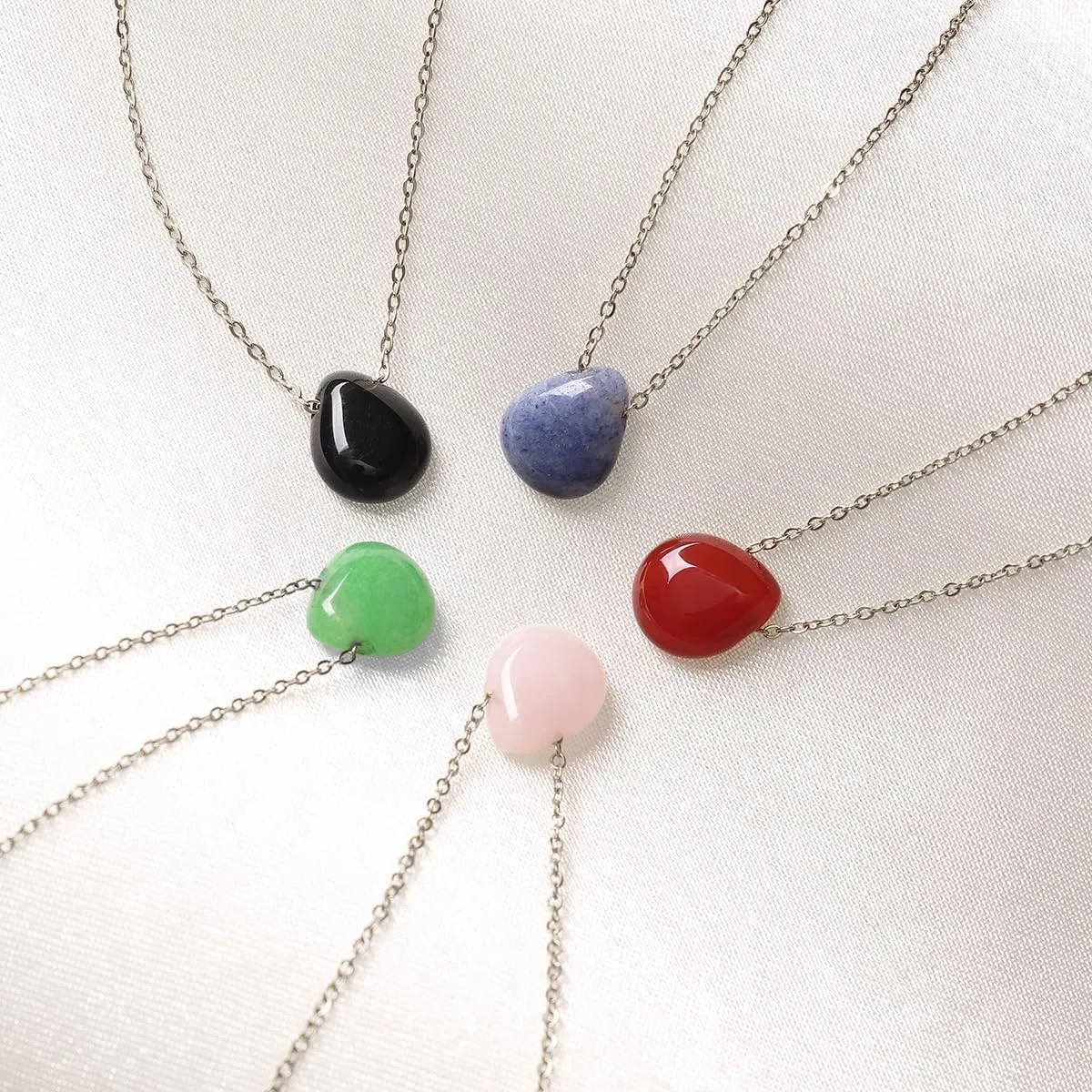 Joxevyia Carnelian Necklace Red Carnelian Raw Stone Healing Crystals Necklace Tear Drop Gemstone Pendant Necklace for Women Anniversary Birthday Valentines for Her