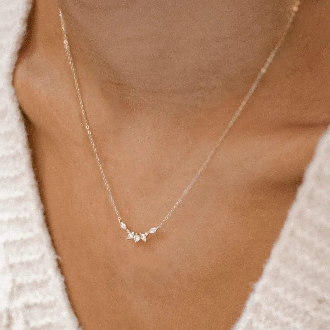 LEXODY Diamond Necklaces for Women, Dainty 14k Gold Plated Leaf Pendant Necklace Layered CZ Necklace Simple Choker Necklaces for Women Trendy Jewelry Gifts