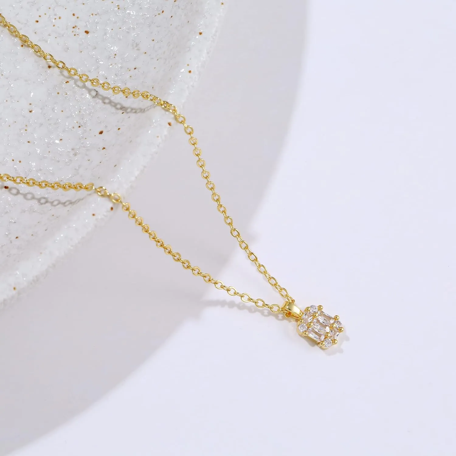 LEXODY Diamond Necklaces for Women, Dainty 14k Gold Plated Leaf Pendant Necklace Layered CZ Necklace Simple Choker Necklaces for Women Trendy Jewelry Gifts