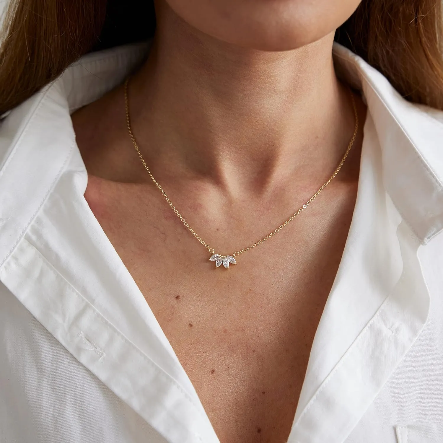 LEXODY Diamond Necklaces for Women, Dainty 14k Gold Plated Leaf Pendant Necklace Layered CZ Necklace Simple Choker Necklaces for Women Trendy Jewelry Gifts