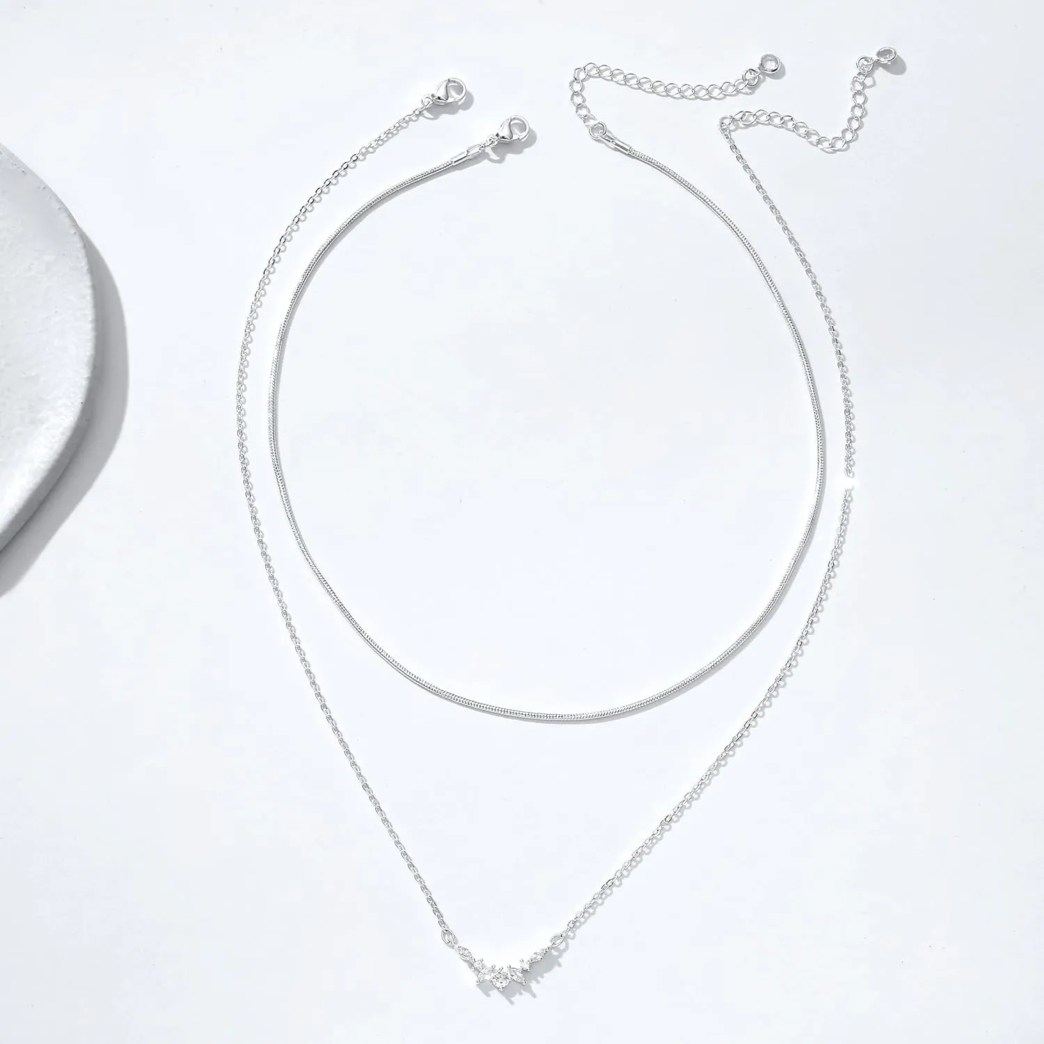 LEXODY Diamond Necklaces for Women, Dainty 14k Gold Plated Leaf Pendant Necklace Layered CZ Necklace Simple Choker Necklaces for Women Trendy Jewelry Gifts