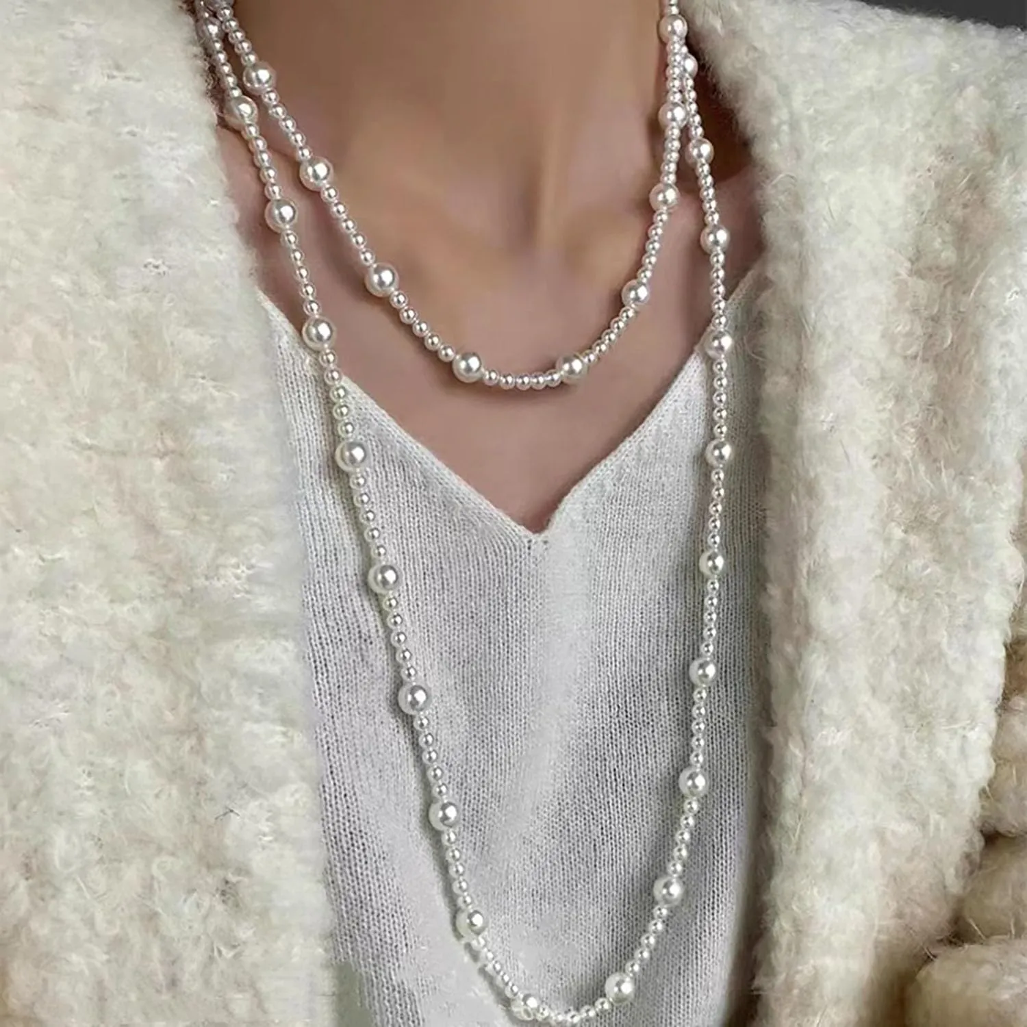 Long Pearl Necklaces for Women 1920s Fashion Faux Pearl Necklace Vintage Layered Pearl Necklaces Pearl Chain Necklace 1920s Bridal Wedding Party Costume Jewelry