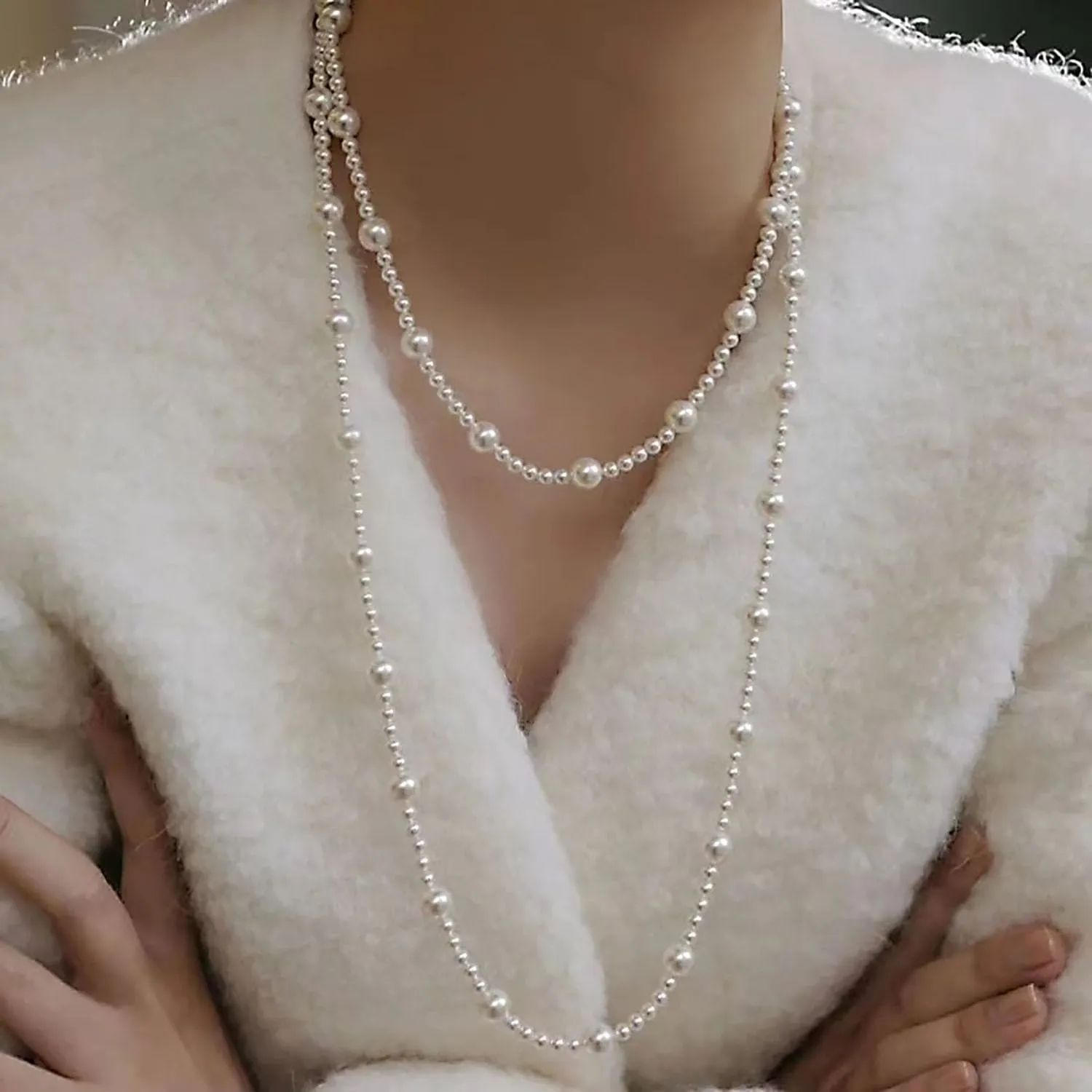 Long Pearl Necklaces for Women 1920s Fashion Faux Pearl Necklace Vintage Layered Pearl Necklaces Pearl Chain Necklace 1920s Bridal Wedding Party Costume Jewelry