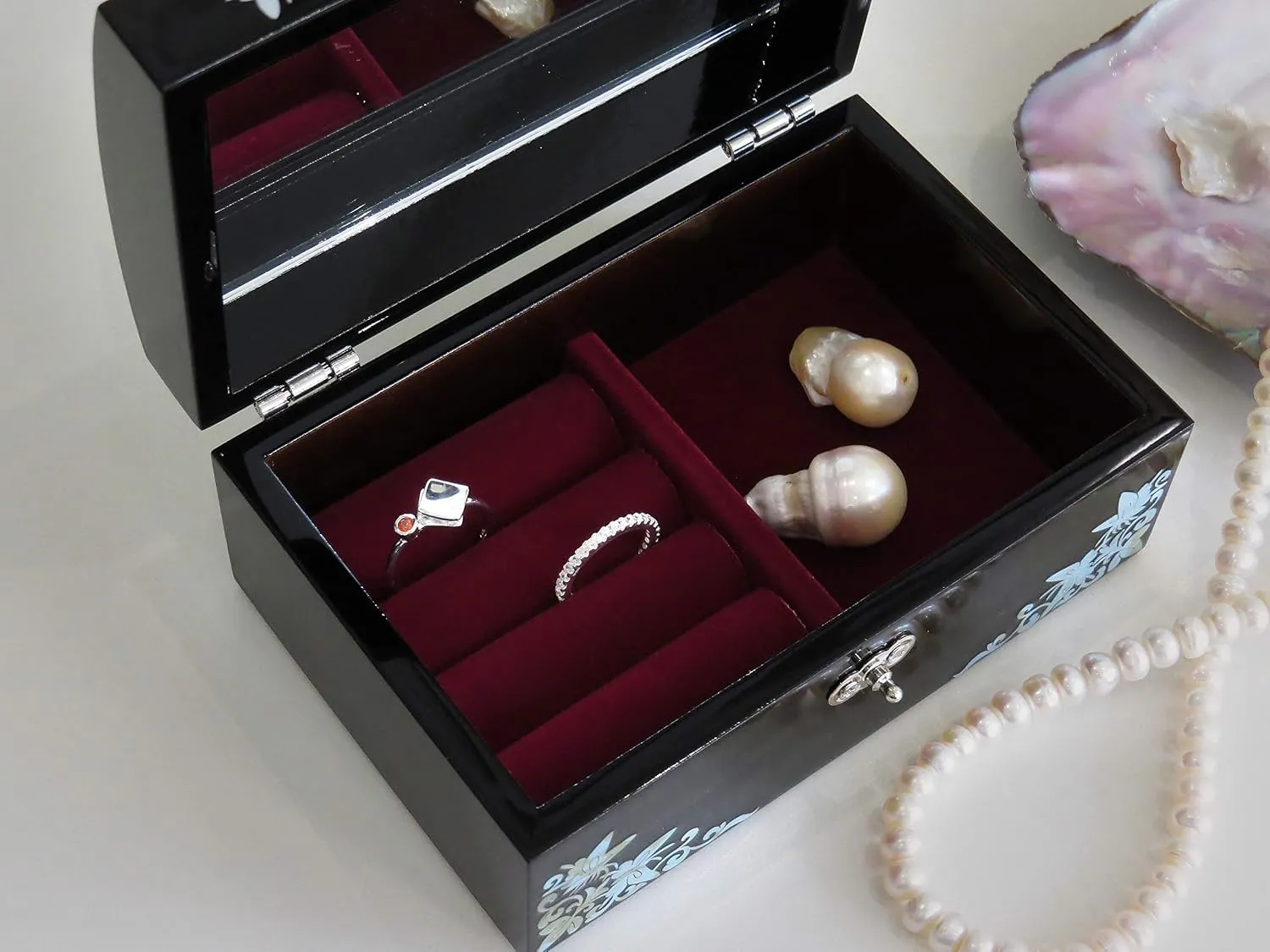 MADDesign Mother of Pearl Jewelry Ring Earring Box Butterflies Design