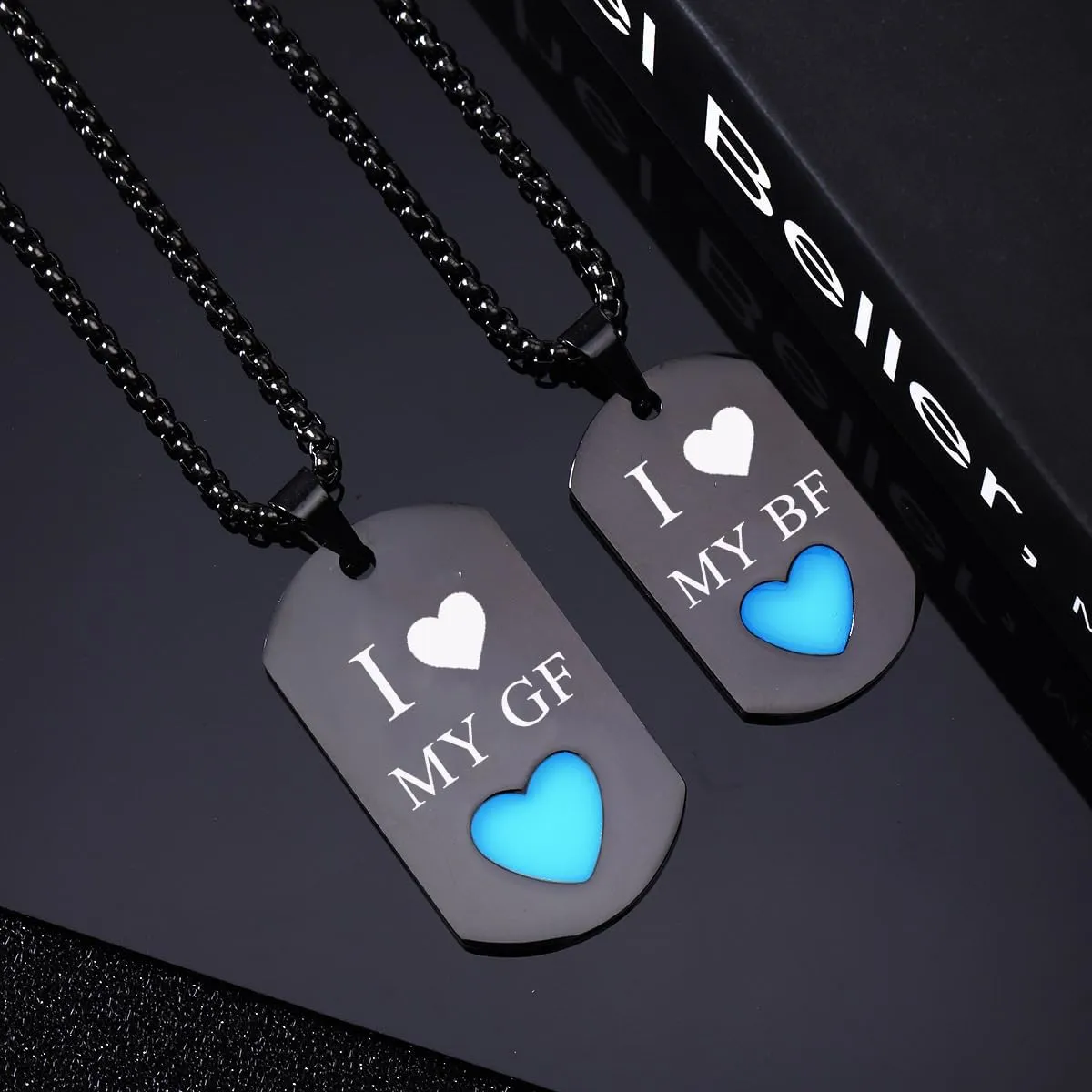 Matching Necklace For Couples, 2 Pcs I Love My Bf & Gf Engraved Stainless Steel Pendant Necklaces Glow In The Dark Heart Simple Dog Tag Necklace Valentine's Day Jewelry Gift