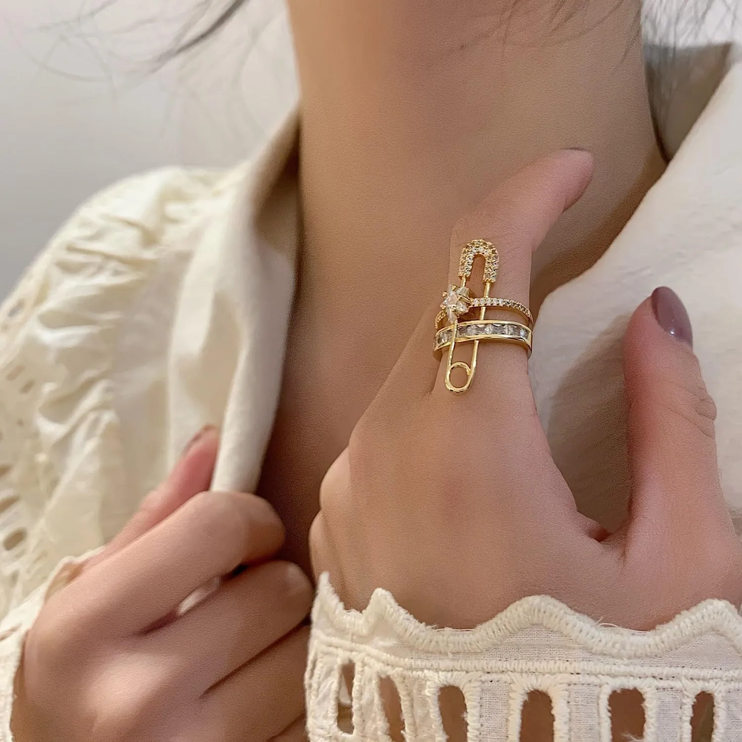 Paper Clip Rings for Women Adjustable Rhinestone Safety Pin Double Layer Rings Shine Star Crystal Rings for Girls Gems Hand Jewelry for Gift