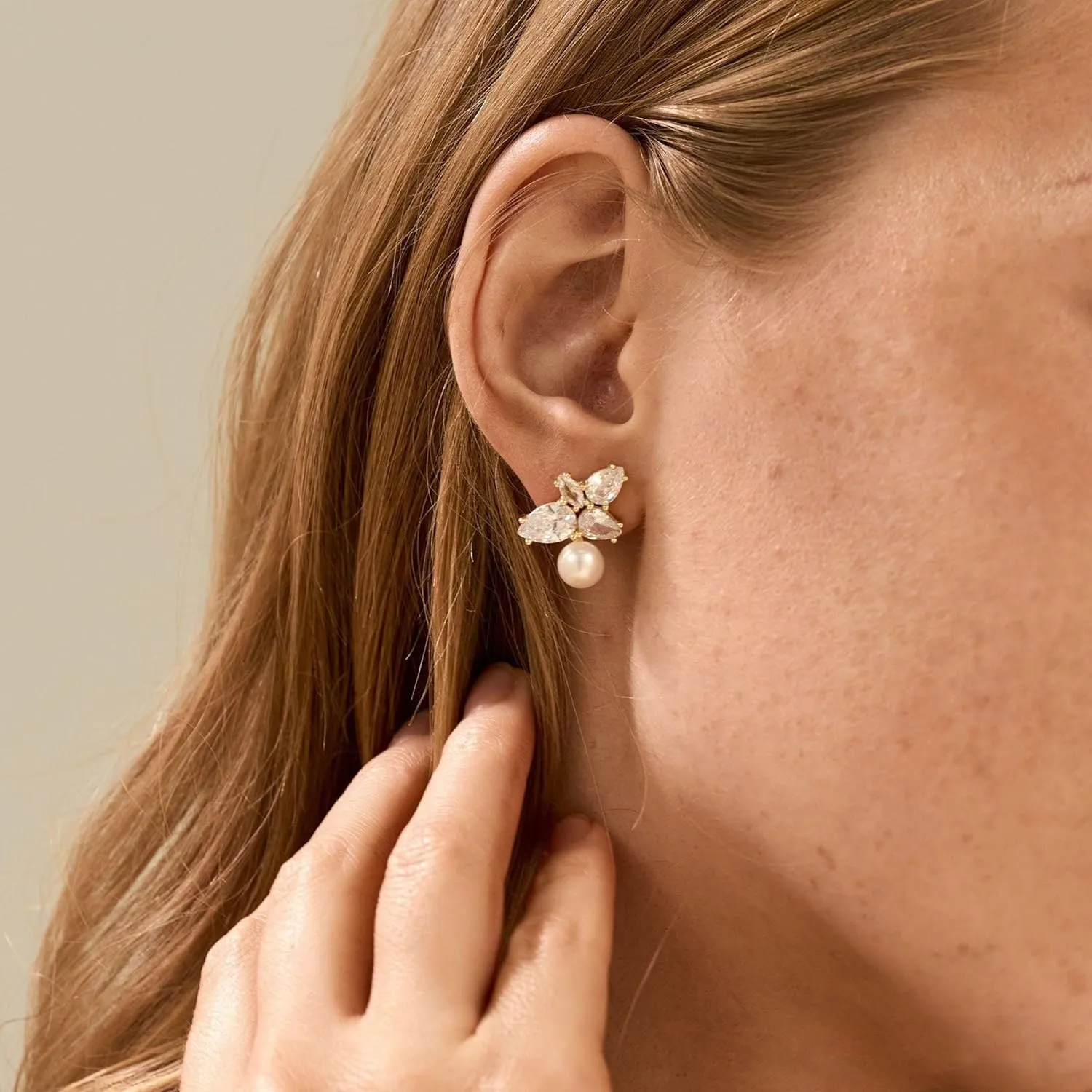 Pearl Earrings for Women Trendy, Dainty Gold Pearl Drop Earrings for Women 14k Gold/Silver Plated Small Pearl Dangle Earrings Cute CZ Gold Pearl Stud Earrings Gold Jewelry Wedding Earrings for Brides