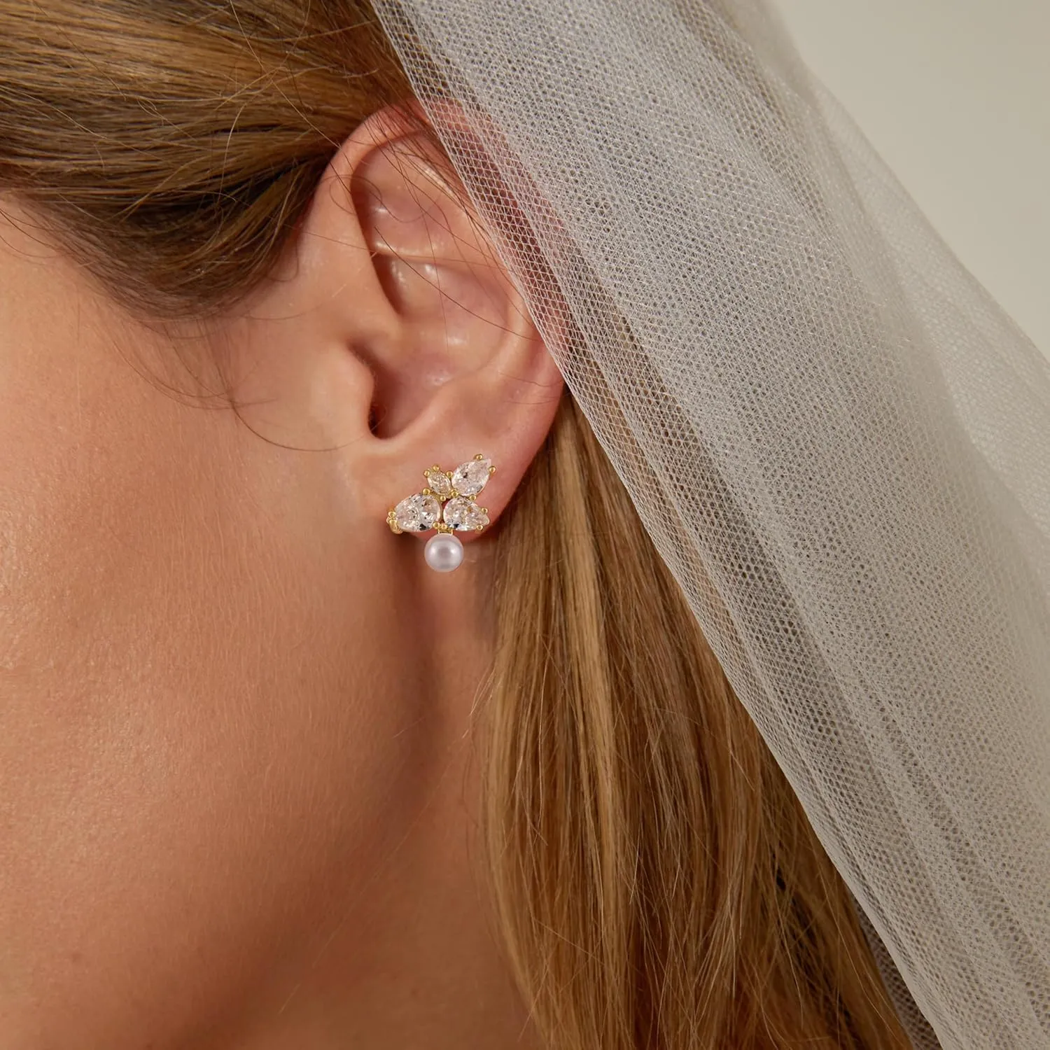 Pearl Earrings for Women Trendy, Dainty Gold Pearl Drop Earrings for Women 14k Gold/Silver Plated Small Pearl Dangle Earrings Cute CZ Gold Pearl Stud Earrings Gold Jewelry Wedding Earrings for Brides