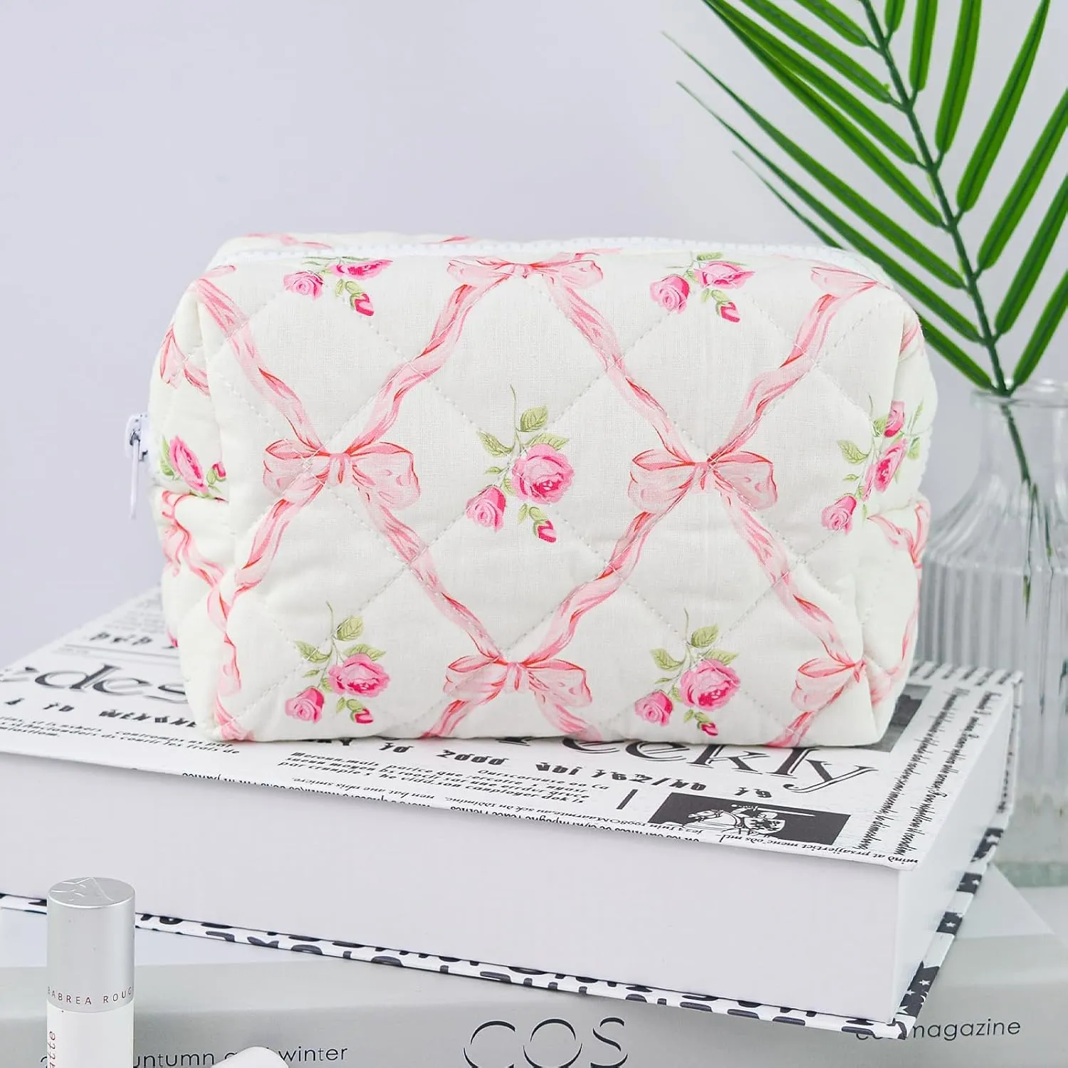 Quilted Makeup Bag Floral Cotton Make up Bag Puffy Coquette Makeup pouch Aesthetic Cute Travel Toiletry Bag for Women Girls