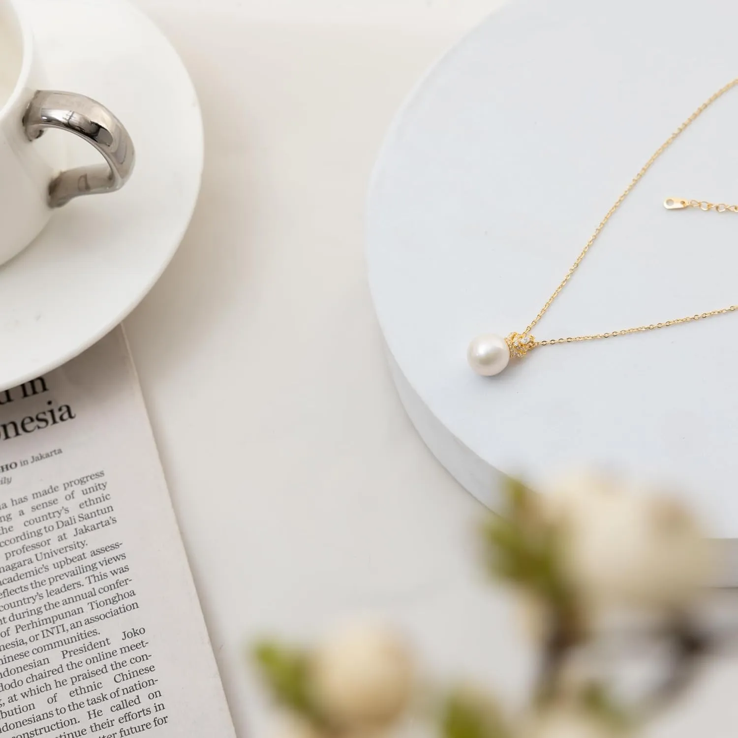 Single Pearl Pendant Necklace for Women 10mm Real Freshwater Cultured Pearl Pendant Necklace Gold Plated Non Tarnish Chain Charm Choker