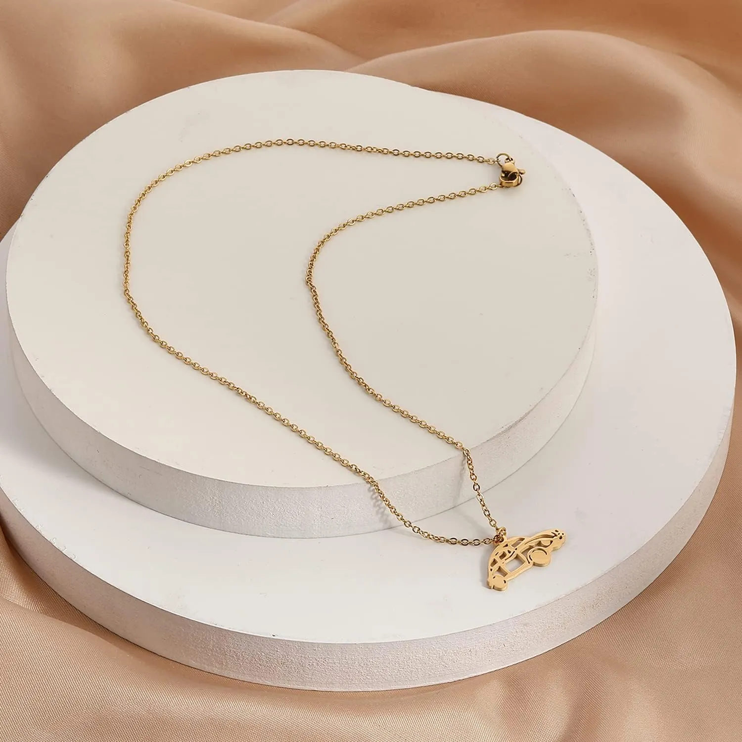 Stainless Steel Gold Steel Plating Lovely Car Pendant Necklace Custom Name Picture Necklace