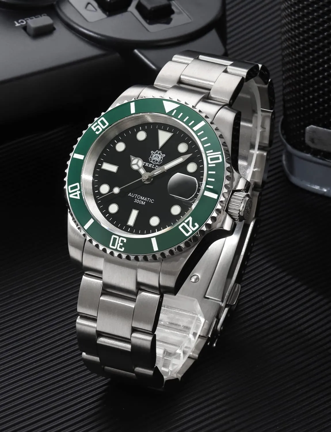 Steeldive Men's Automatic Watch SD1953 Stainless Steel NH35 Movement 300m Diving Watches