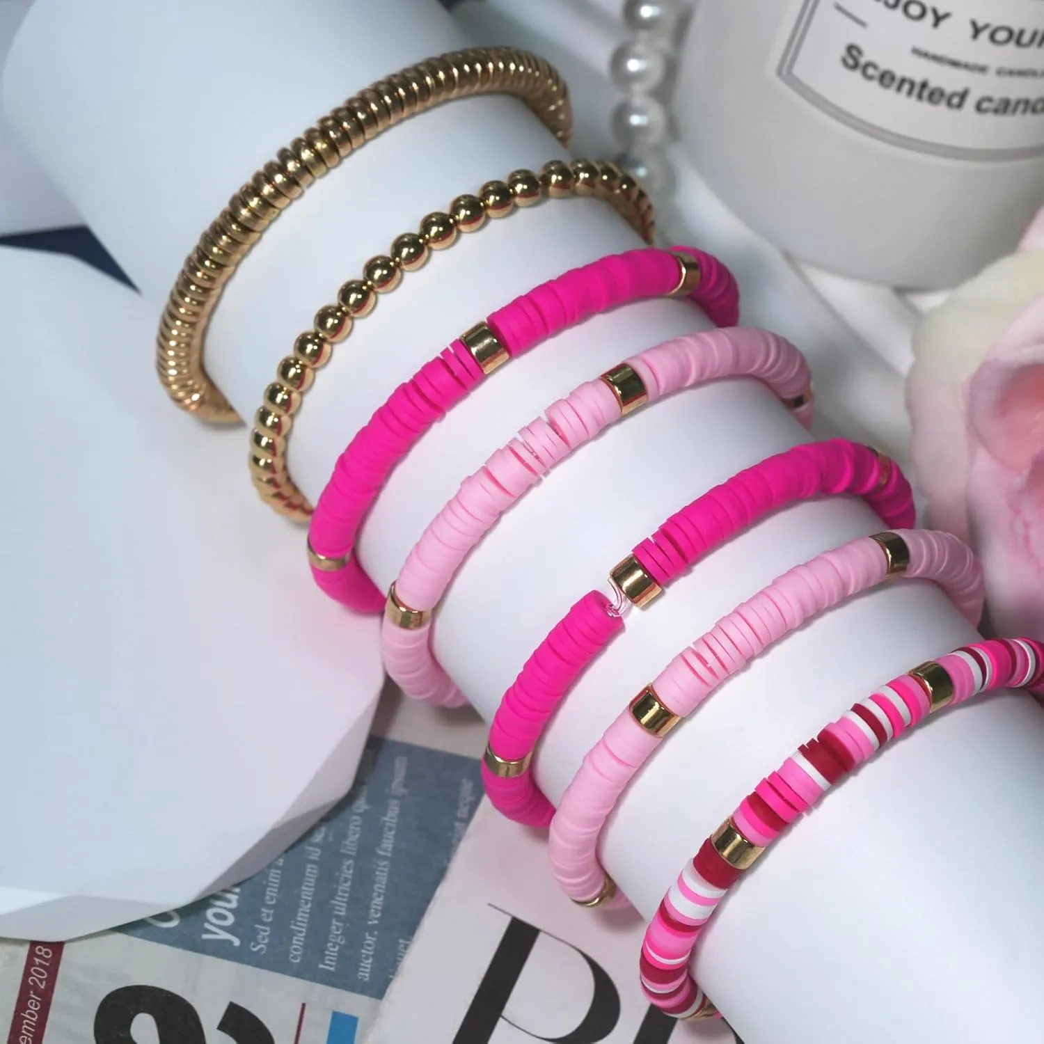 Surfer Heishi Clay Bead Bracelets for Women Pink Bohemian Stackable Stretch Beaded Bracelets Set Polymer Clay Bracelets Friendship Bracelets Preppy Bracelets Boho Summer Beach Jewelry for Women