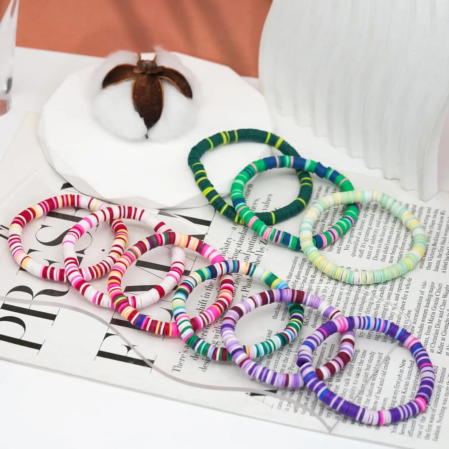 Surfer Heishi Clay Bead Bracelets for Women Pink Bohemian Stackable Stretch Beaded Bracelets Set Polymer Clay Bracelets Friendship Bracelets Preppy Bracelets Boho Summer Beach Jewelry for Women