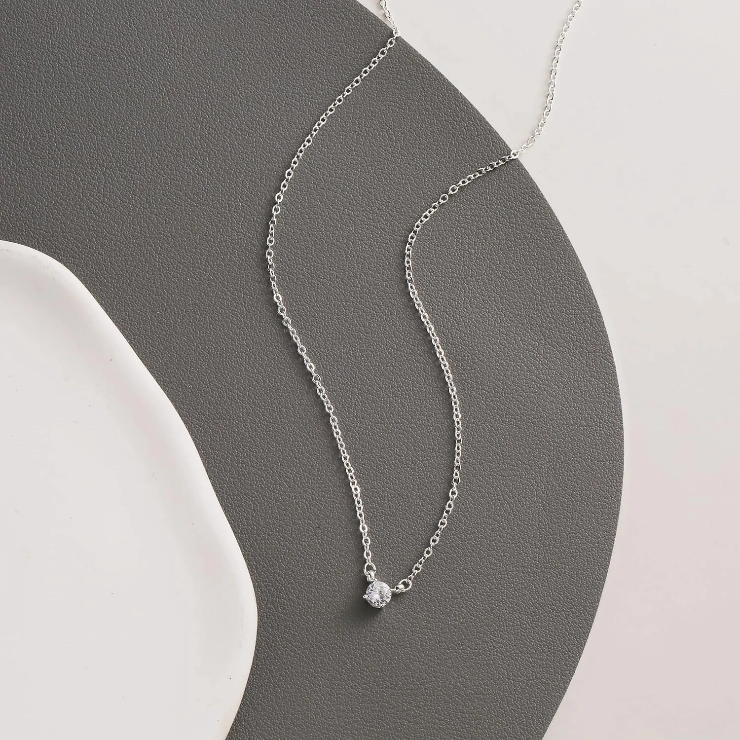Tasiso Diamond Necklaces for Women Dainty CZ Leaf Necklace 14k Gold Plated Flower Necklace Simple Diamond Choker Necklaces for Women Trendy Prom Jewelry Gifts