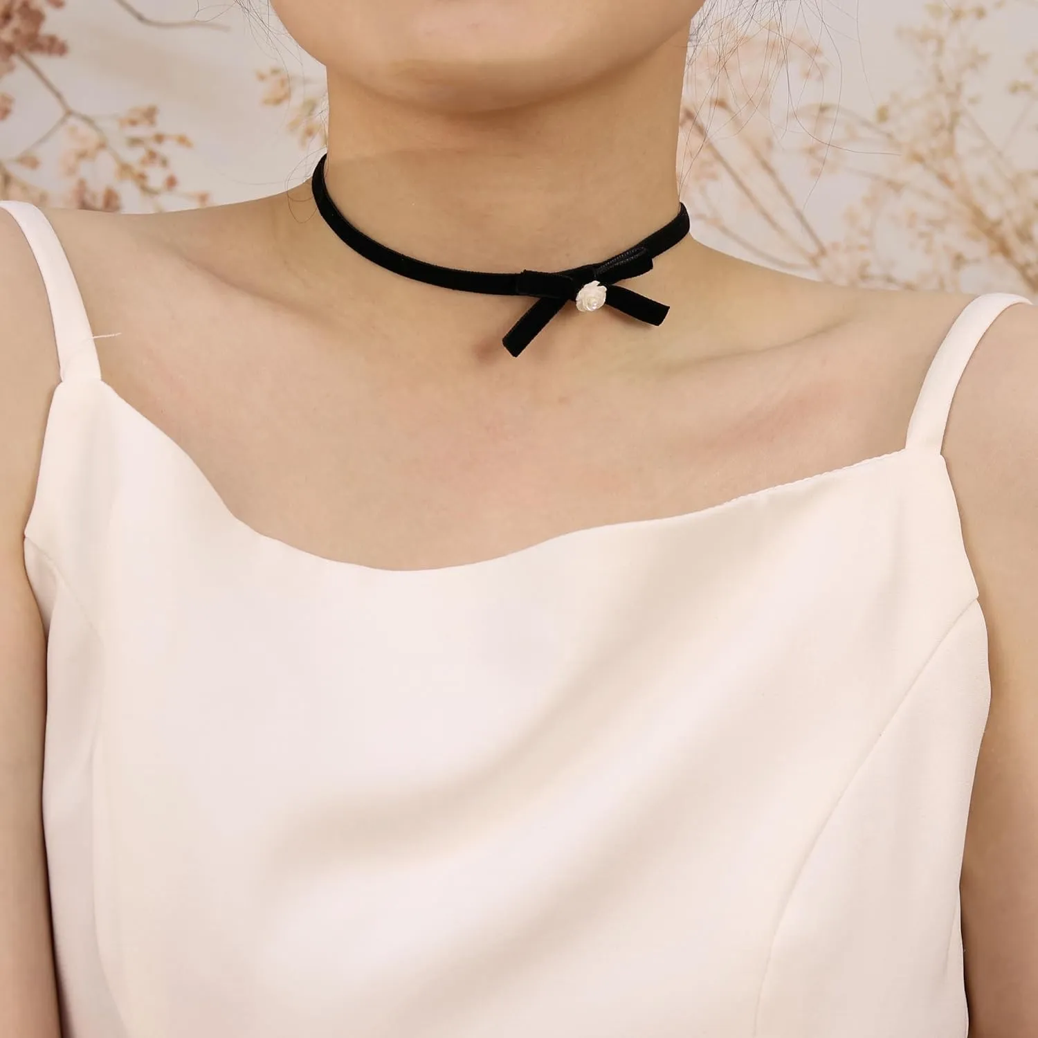 Vintage Black Red Green Bow-knot Choker Sexy Velvet Bow Pearl Collar Necklace for Women Prom Party Ball Wedding Christmas Jewelry Accessories