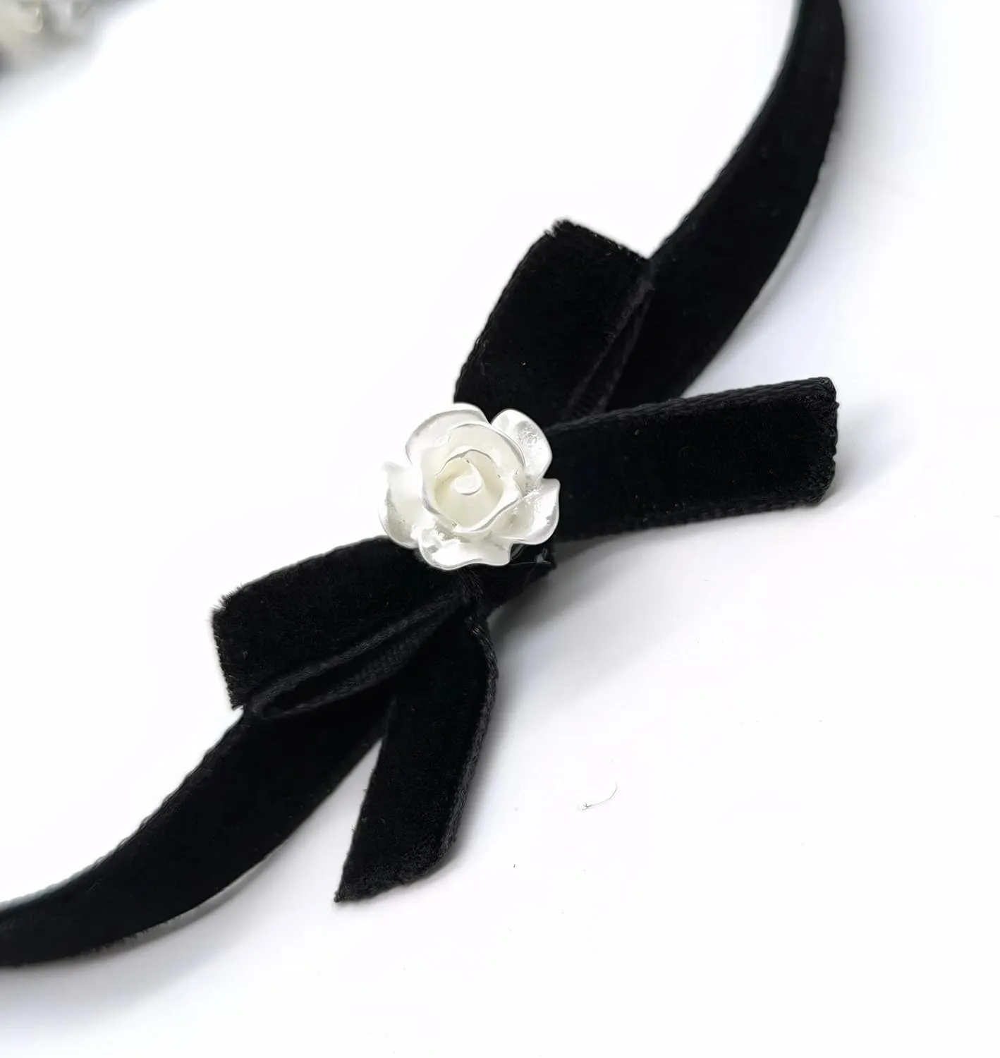 Vintage Black Red Green Bow-knot Choker Sexy Velvet Bow Pearl Collar Necklace for Women Prom Party Ball Wedding Christmas Jewelry Accessories