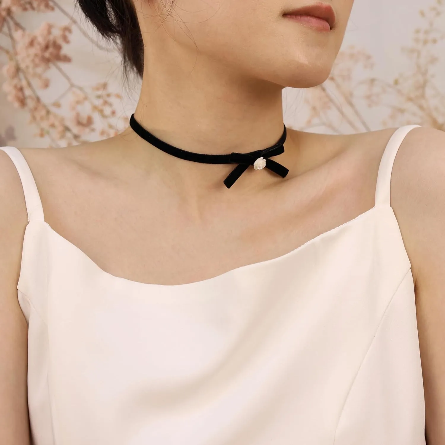 Vintage Black Red Green Bow-knot Choker Sexy Velvet Bow Pearl Collar Necklace for Women Prom Party Ball Wedding Christmas Jewelry Accessories
